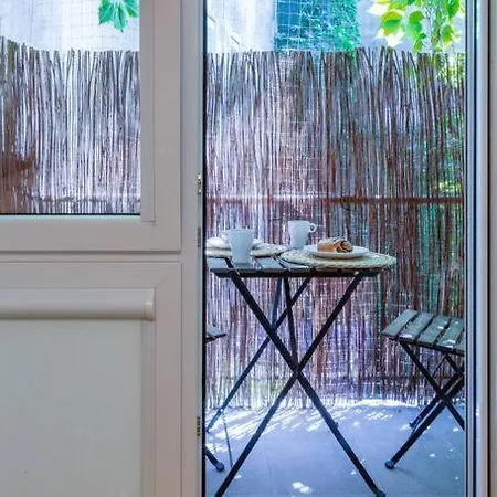 June C Studio W/Small Balcony Krakow Exterior photo