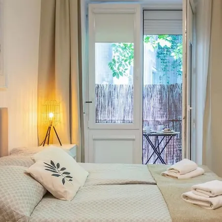 June C Studio W/Small Balcony Krakow Exterior photo